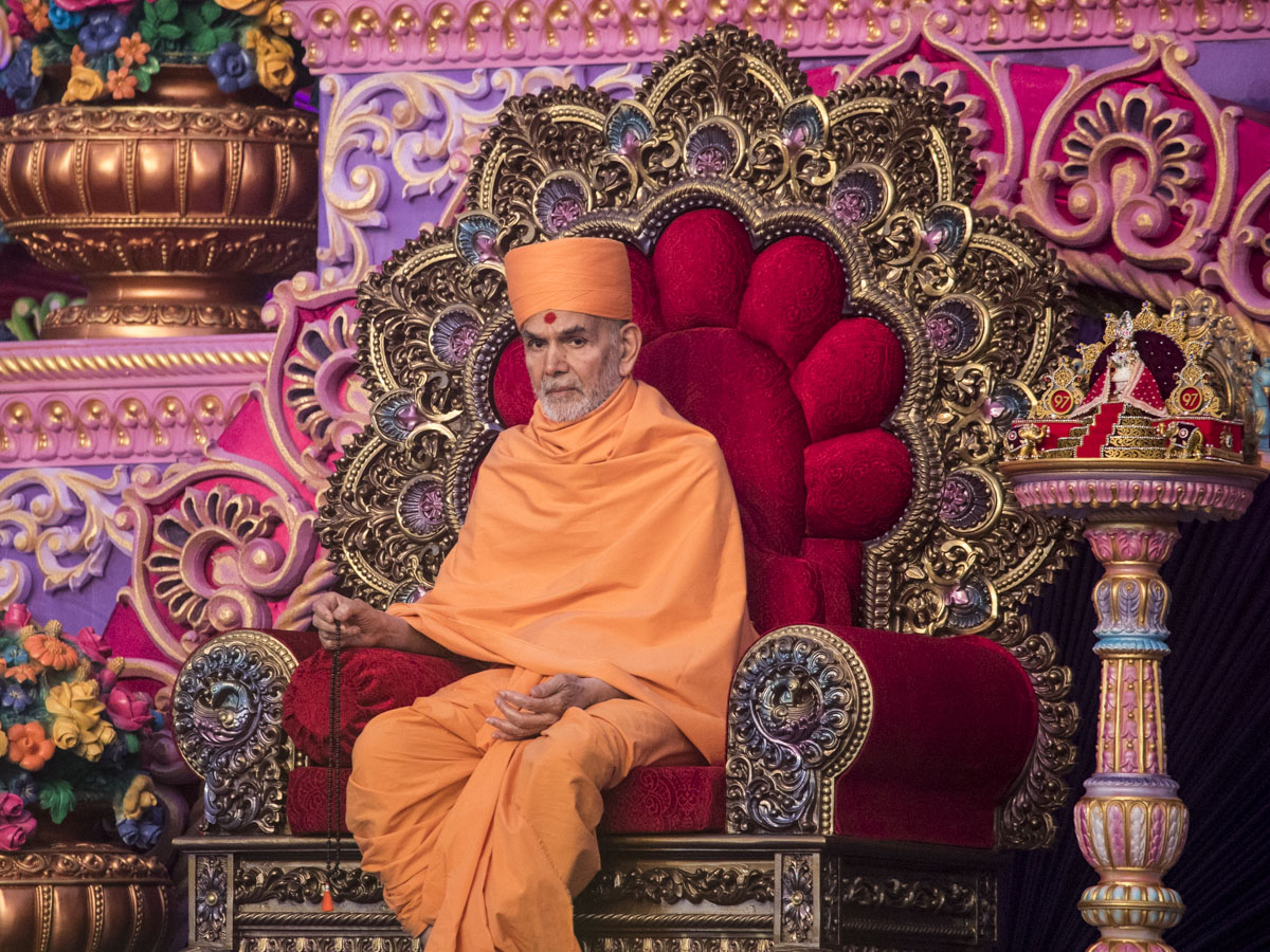 Swamishri during the assembly
