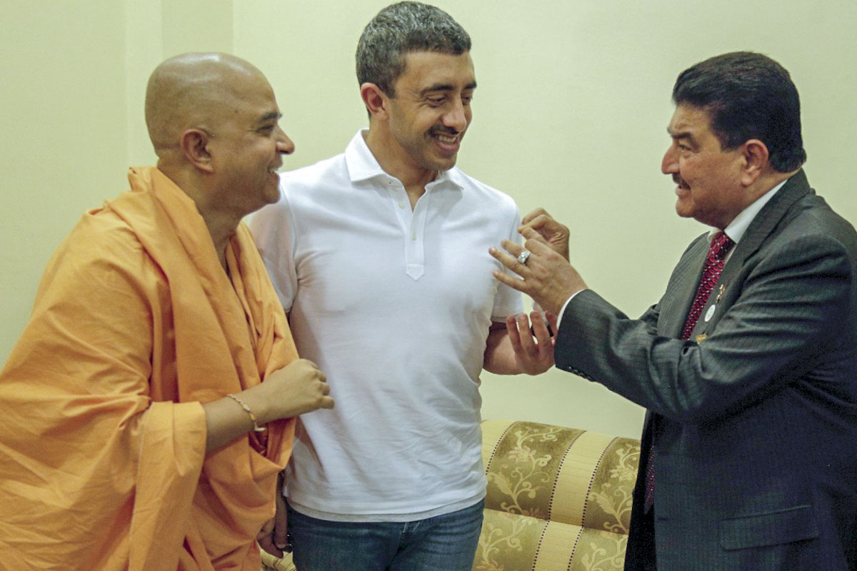 His Highness Sheikh Abdullah bin Zayed Al Nahyan meets UAE delegates