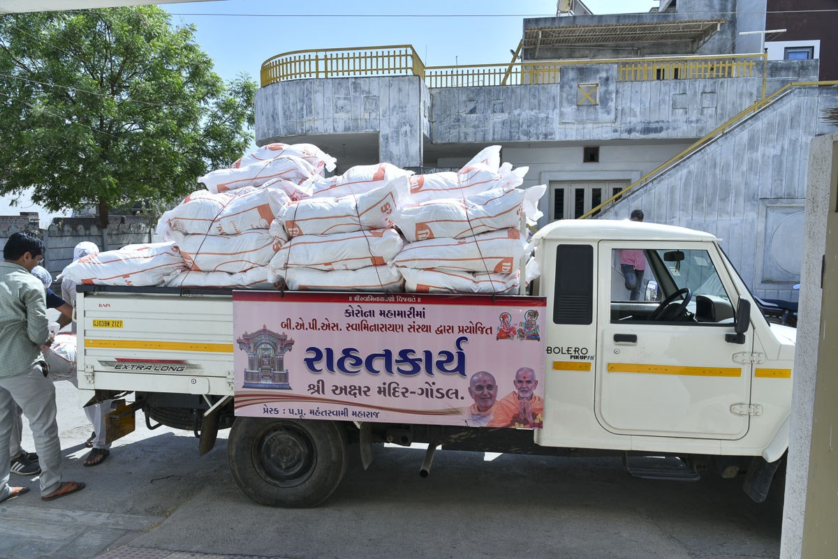 BAPS Community Services During the Coronavirus Lockdown, Gondal
