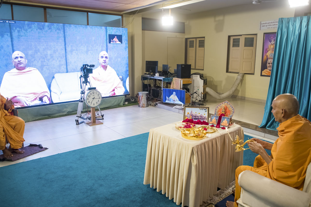 Shri Ram Janmabhumi Mandir Shilanyas  Pujan and Prayers  by HH Mahant Swami Maharaj