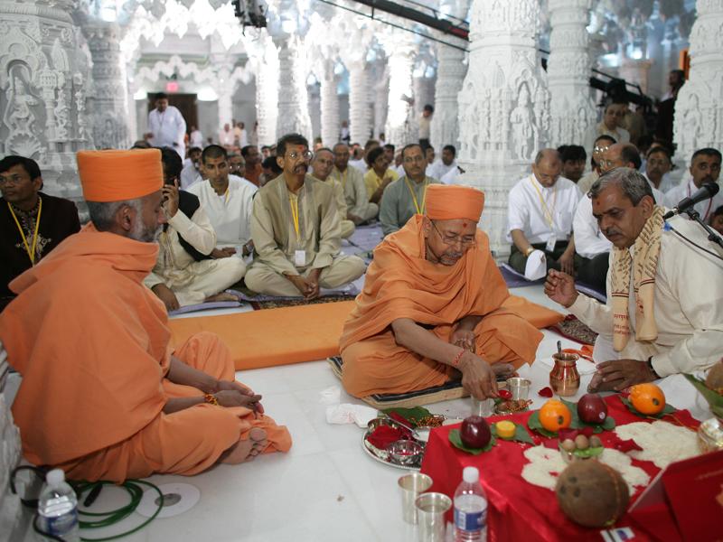 August 26 - Murti Pratishtha 