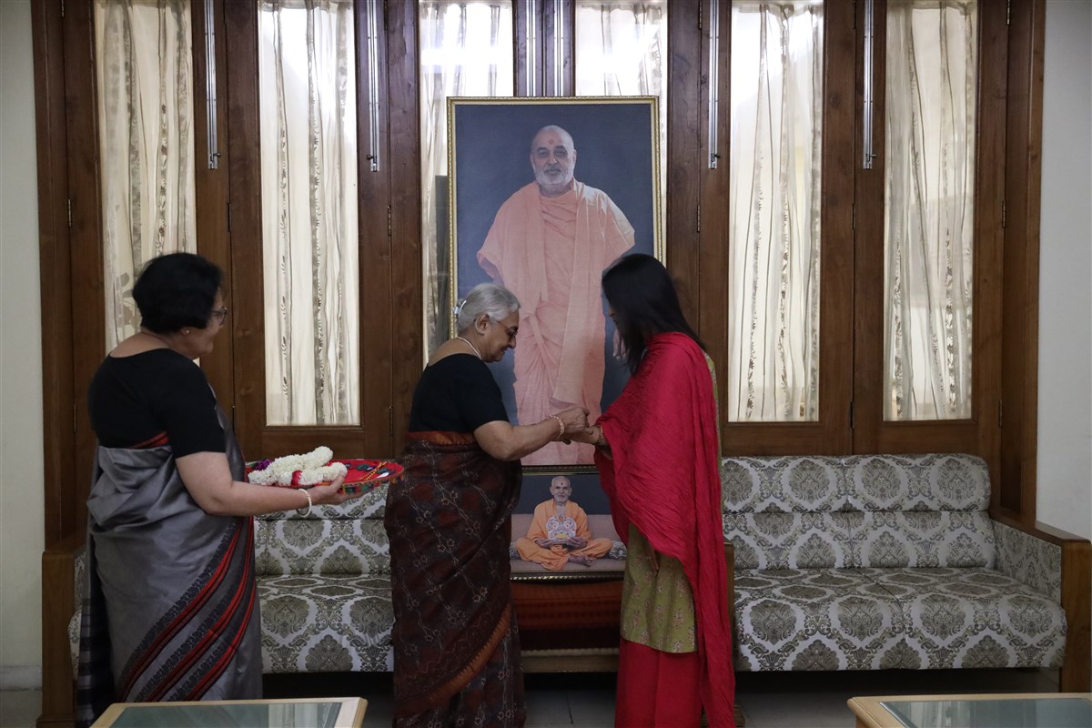 Volunteers welcome Akshata Murty, wife of the British Prime Minister Rishi Sunak