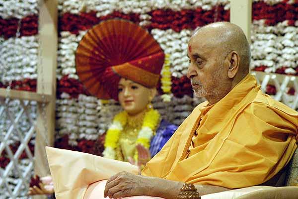 Murti Pratishtha, July 18, 2004