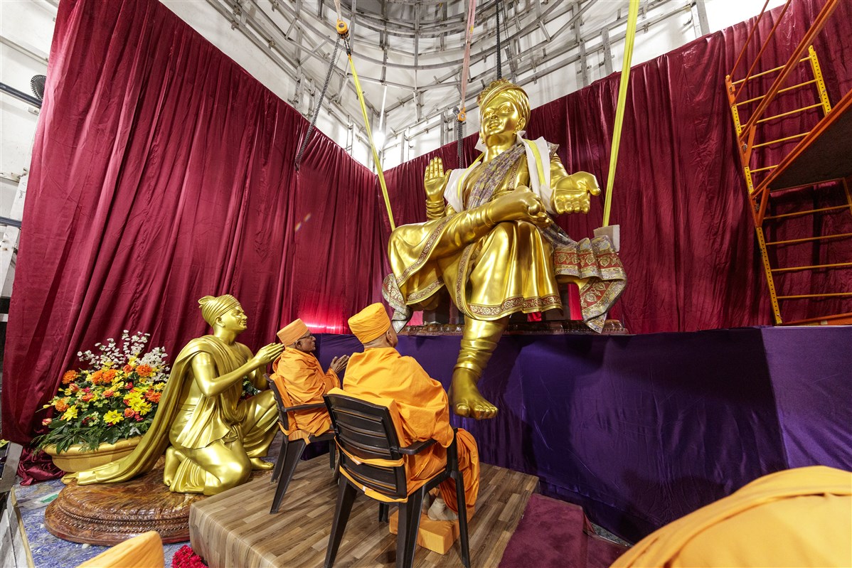 Murti Sthapan