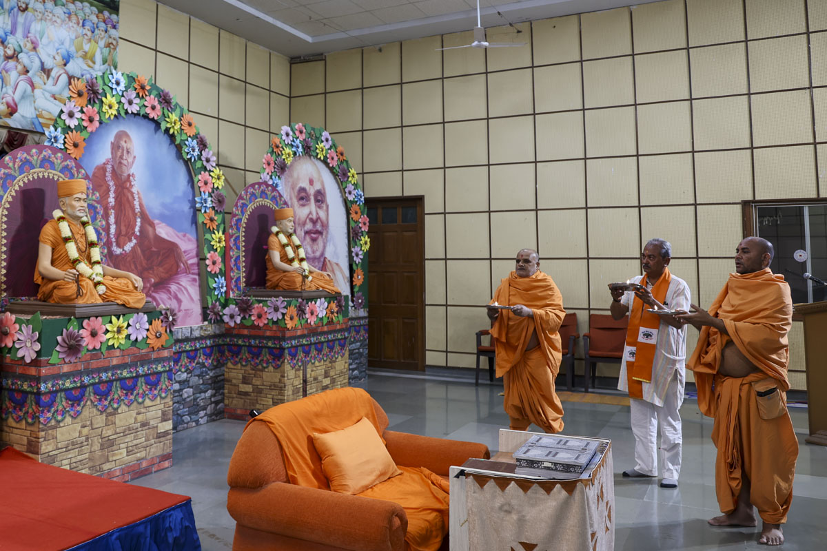 Shri Ram Janmbhoomi Mandir Akshat Kumbh Vadhamana, Surendranagar