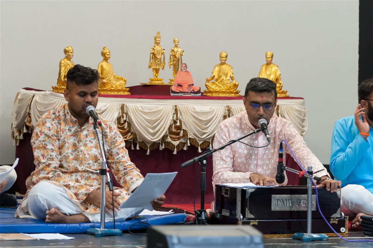 Kirtan Aradhana