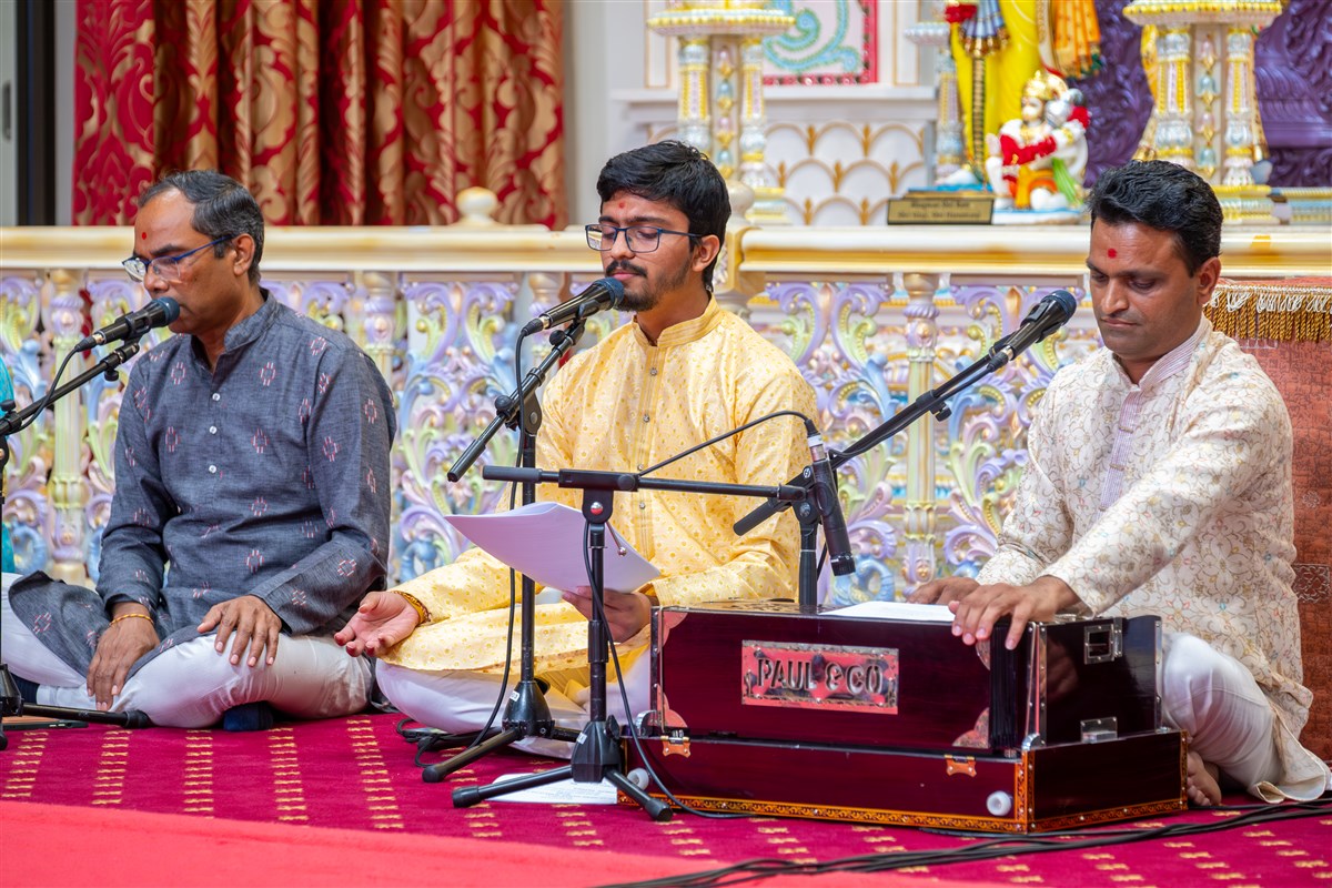 Kirtan Aradhana