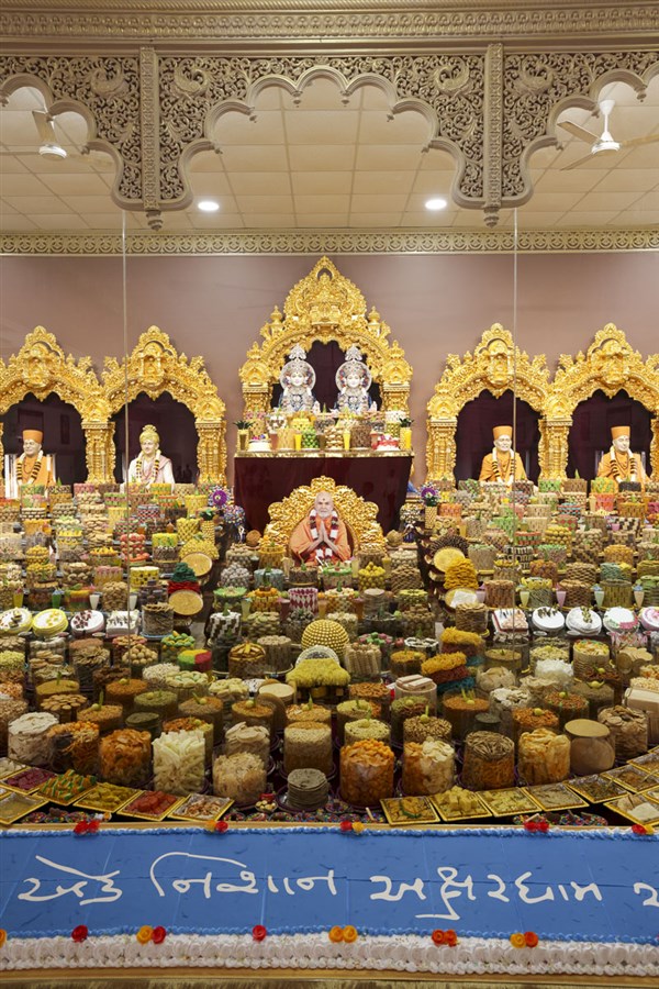 Diwali & Annakut Celebrations 2025 at BAPS Shri Swaminarayan Prarthana Mandir, Kanad, Surat