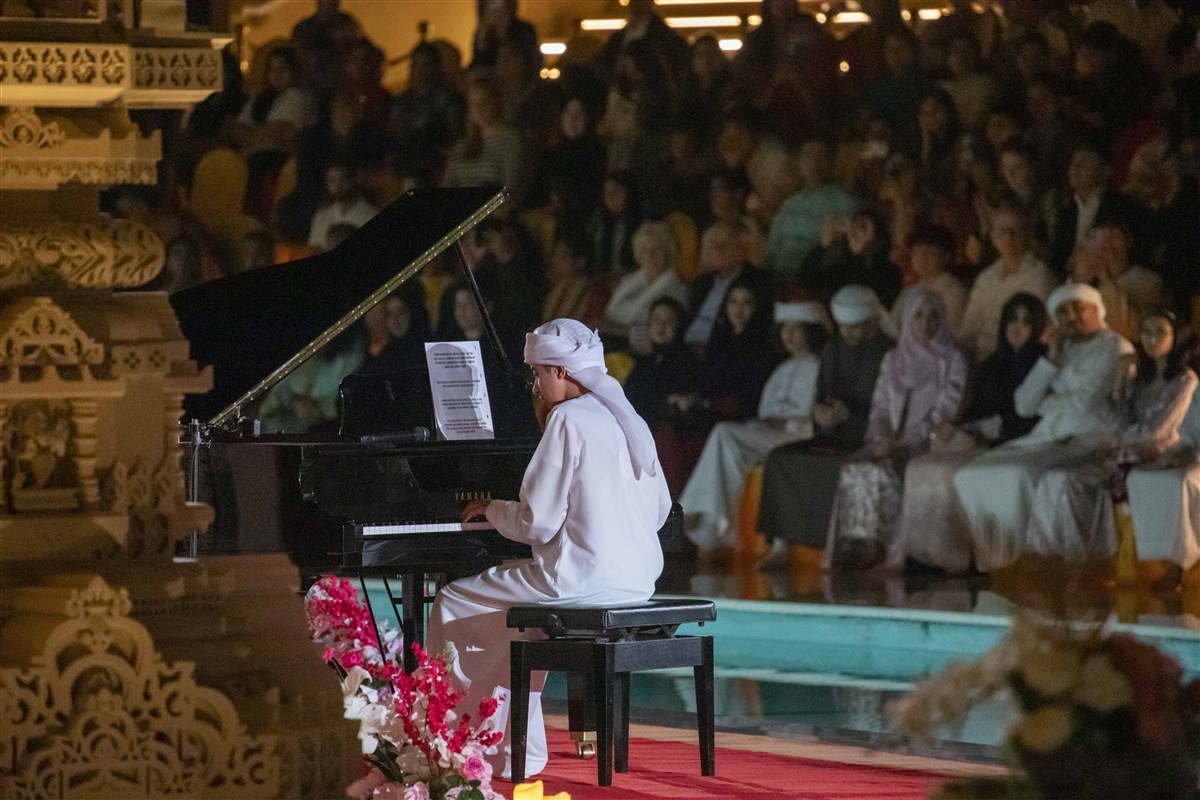 Ahmed opened the recital with his first set, Notes of Silence and Faith, featuring his original compositions and classical pieces by Ludwig van Beethoven.