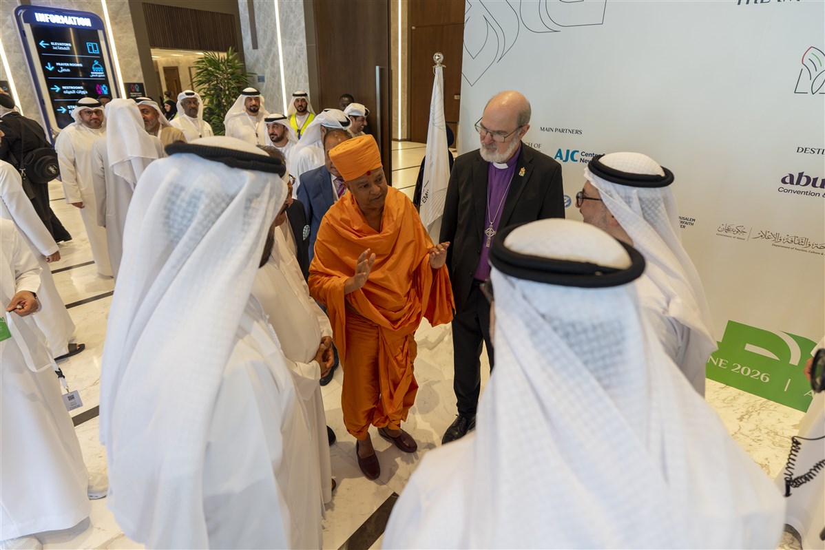 Swami Brahmaviharidas in dialogue with the dignitaries at the 3rd International Dialogue of Civilizations and Tolerance Conference (IDCT 2026) in Abu Dhabi