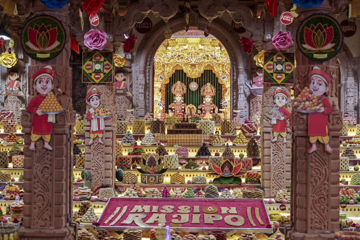 Thematic Annakut celebration