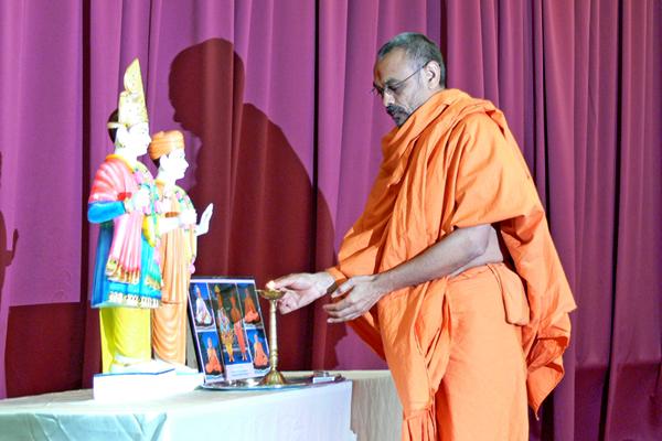Yuvak-Yuvati Seminar