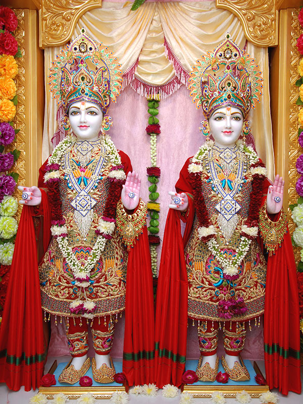 Bhagwan Swaminarayan and Aksharbrahman Gunatitanand Swami