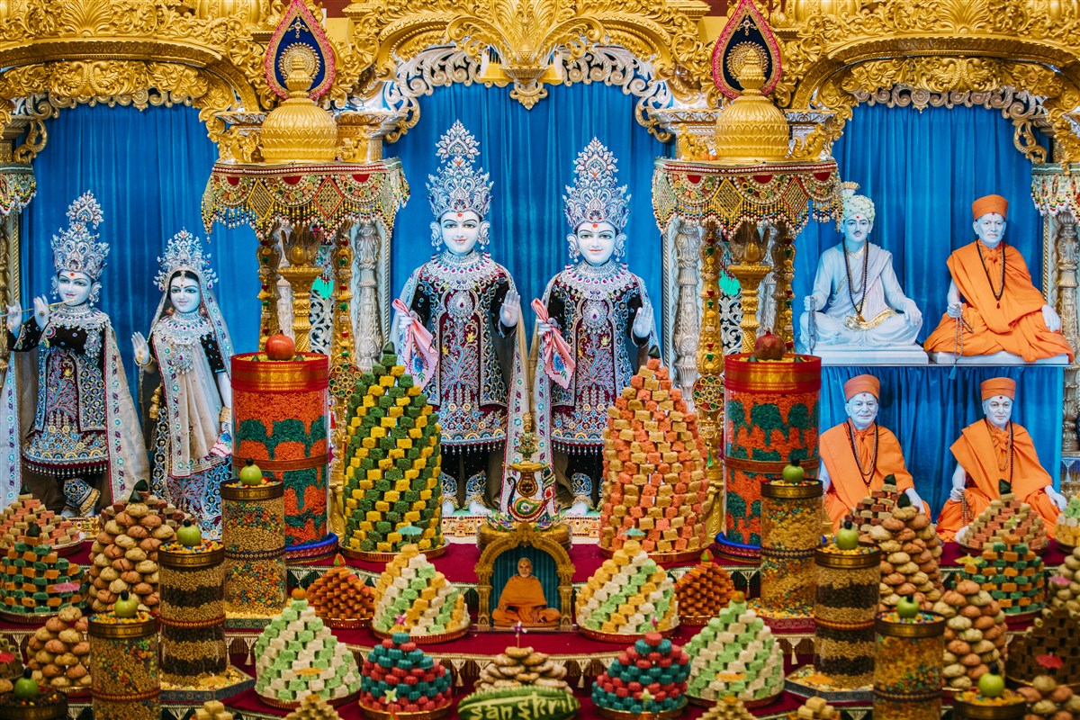Diwali & Grand Annakut Darshan